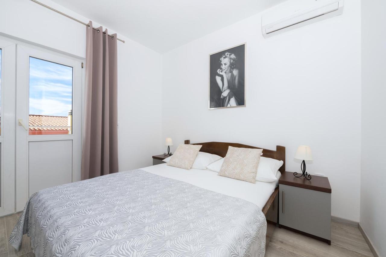 Apartamento Bilin San Baška Voda Exterior foto